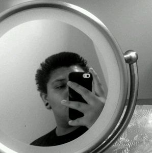 Meet your Posher, Erick