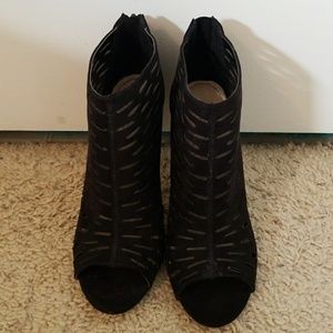 Women's Black Heel