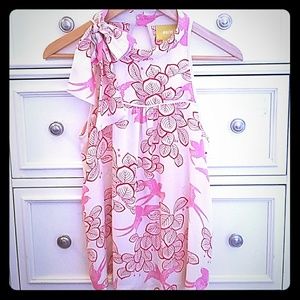 Cute sleeveless top