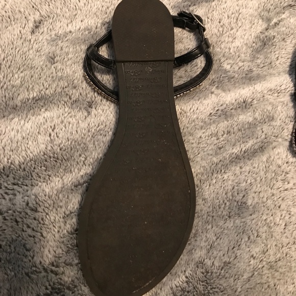 Sandles - Picture 2 of 2