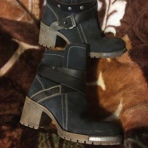 Fly blue suede heeled boots Sz wmns 8
