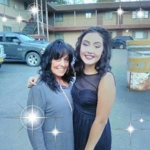 Meet your Posher, Corabelle