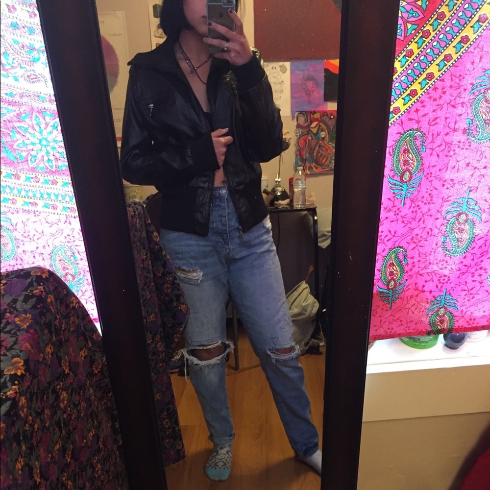 black jacket - Picture 1 of 5
