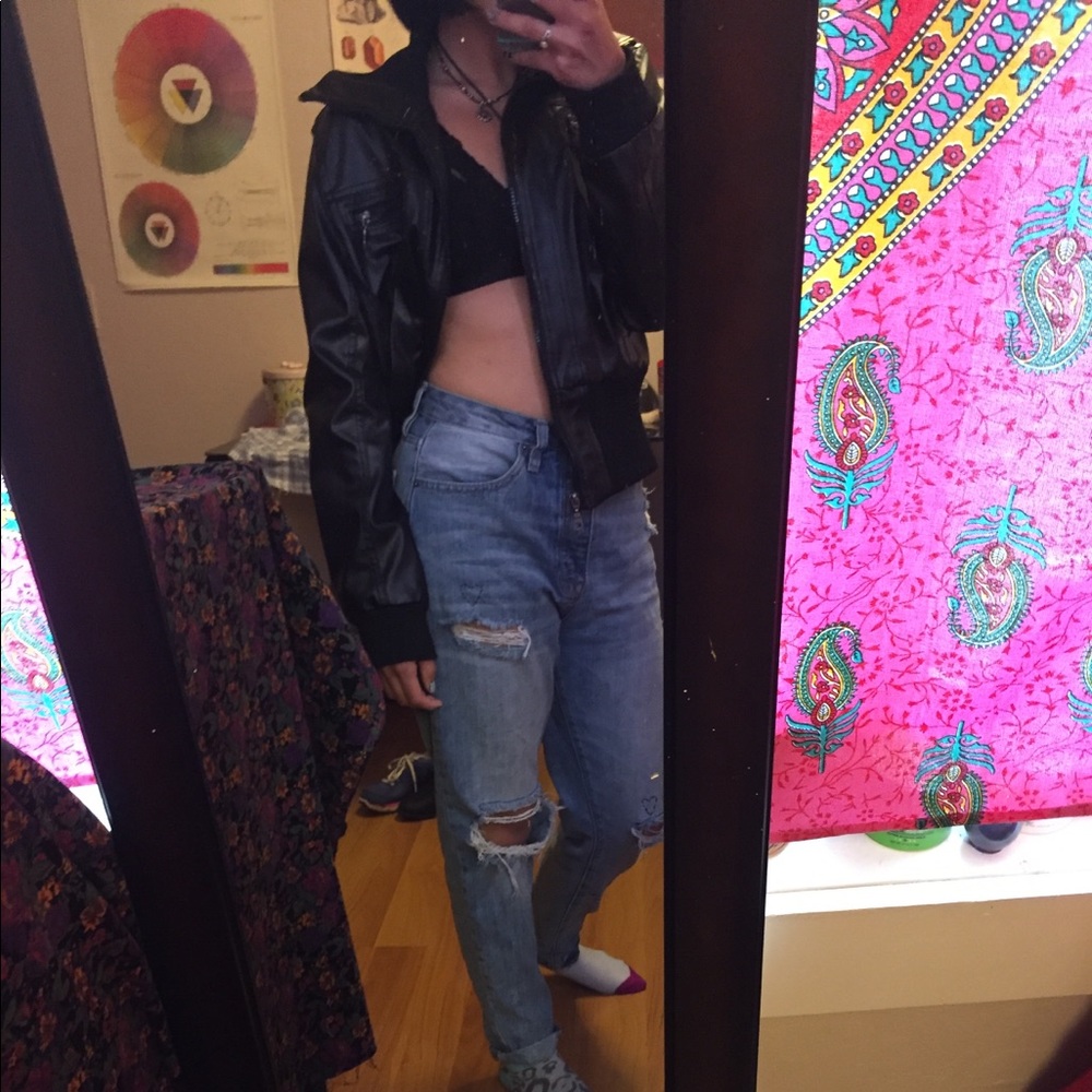 black jacket - Picture 4 of 5
