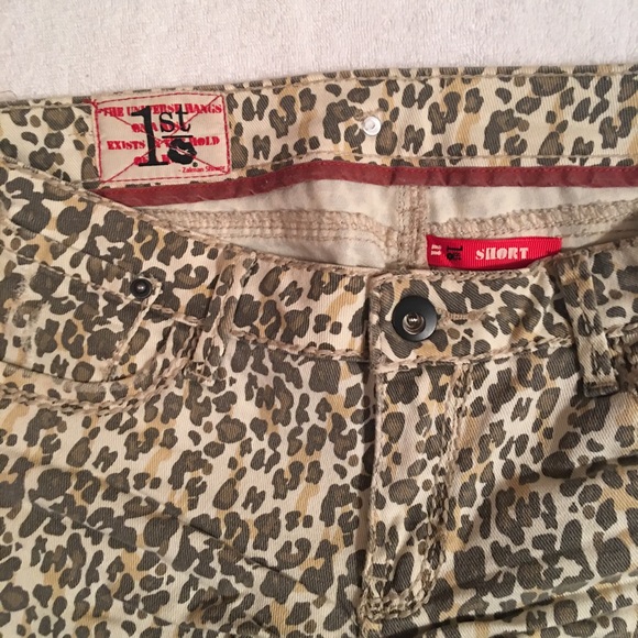 Junior size  leopard print shirt shorts - Picture 3 of 3