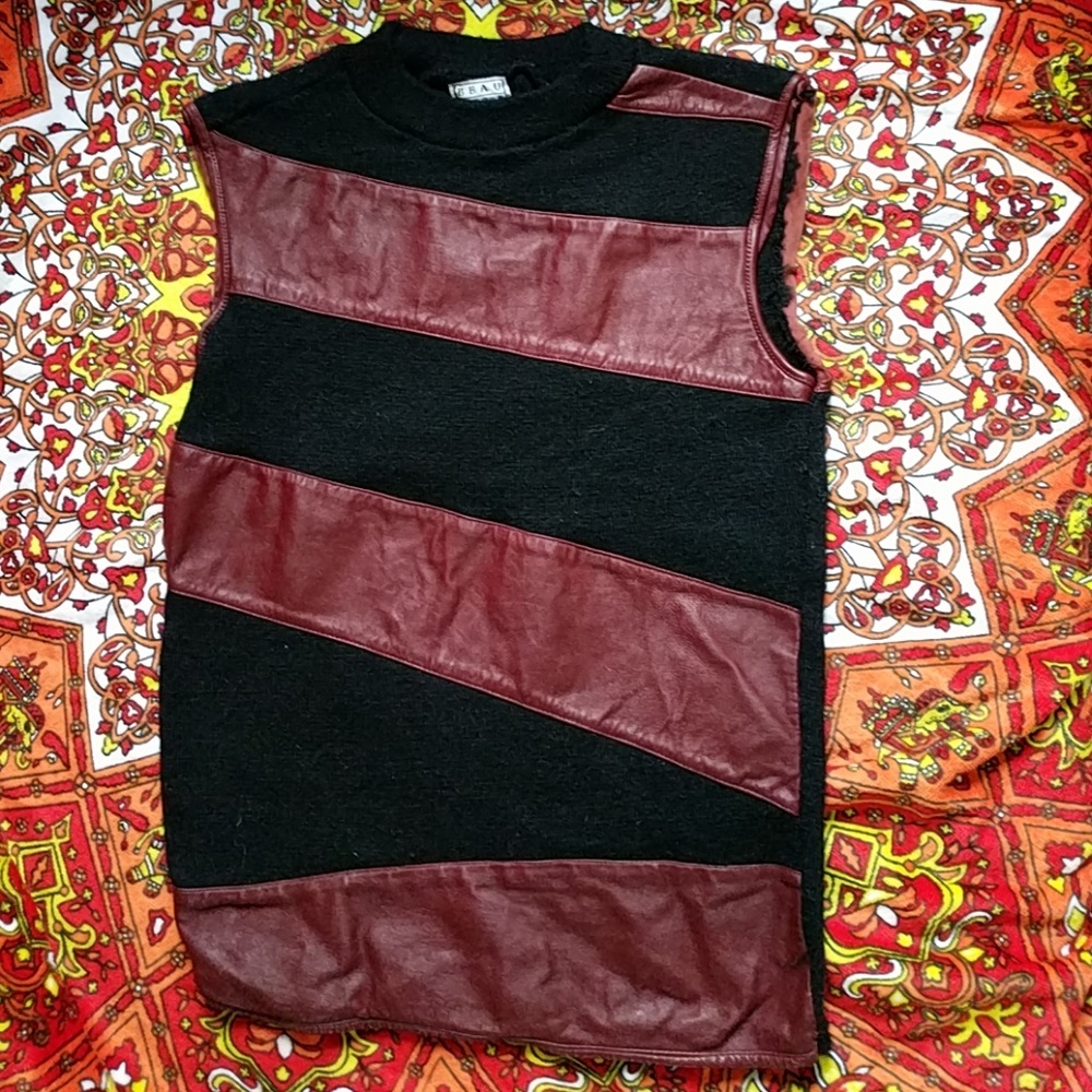 Vintage Sweater vest with leather detail