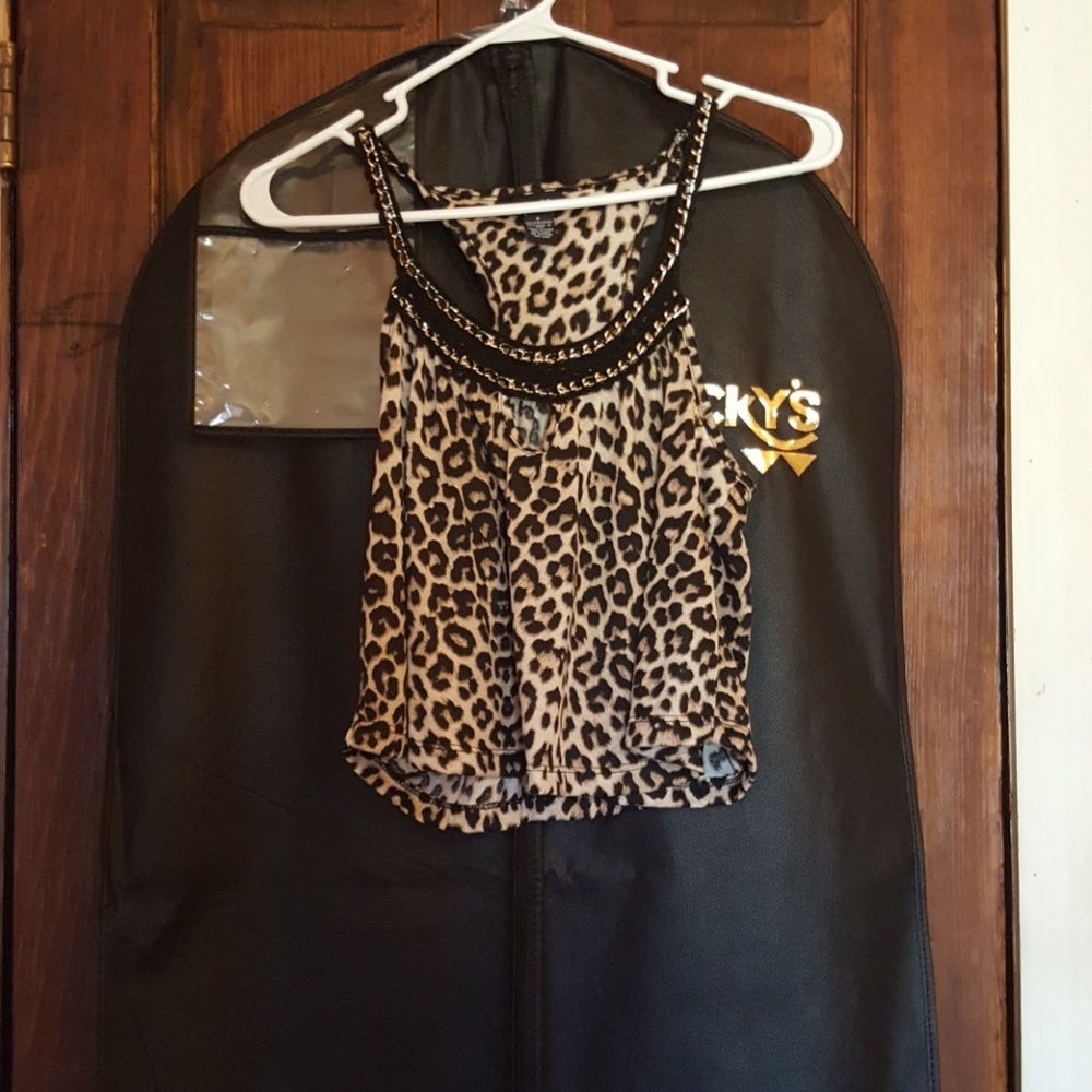 Leopard print crop top