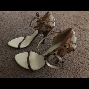 *AUTHENTIC* Gucci sandal