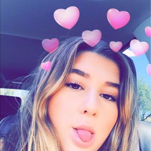 Meet your Posher, Bella