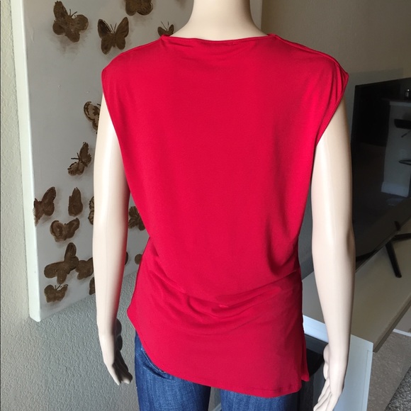 ✨Red T Tahari blouse ✨ - Picture 5 of 8