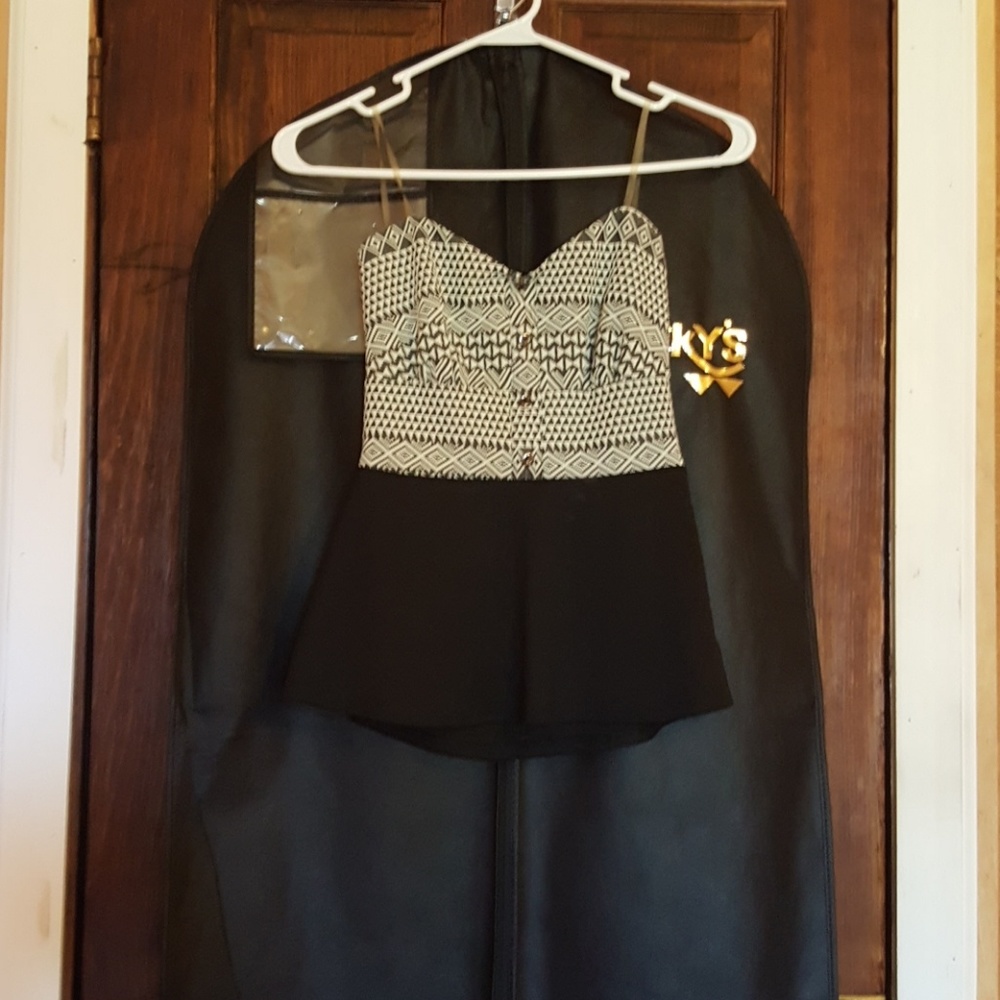 Strapless peplum shirt