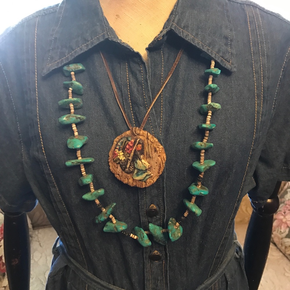 Beautiful DeGrazia Necklace true vintage 1970's