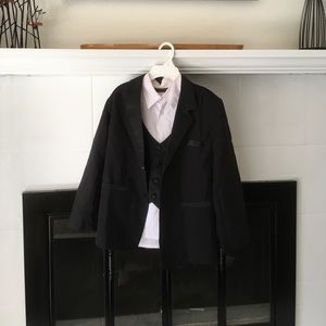 Boys Top Suit Set