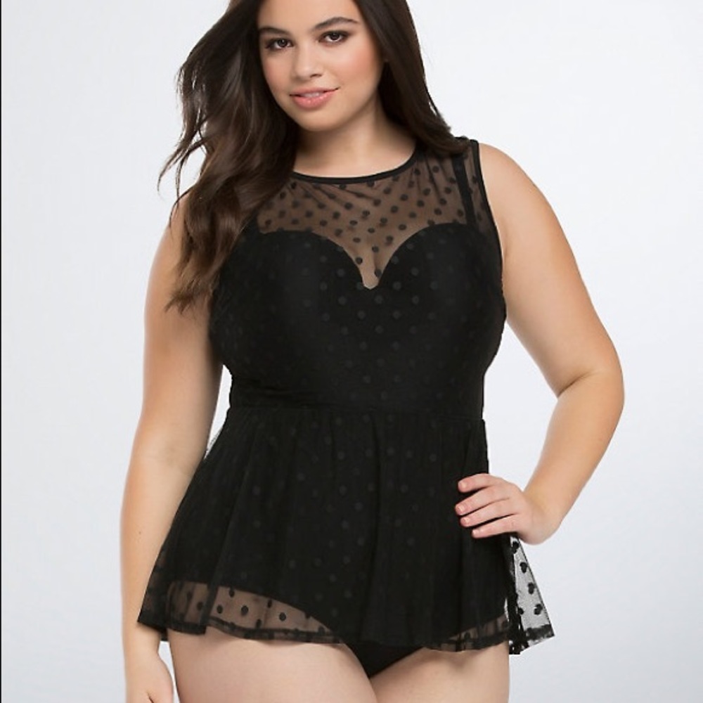 Torrid Black Polka Dot One Piece Swim 🖤👙