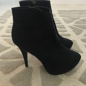 Black heel booties