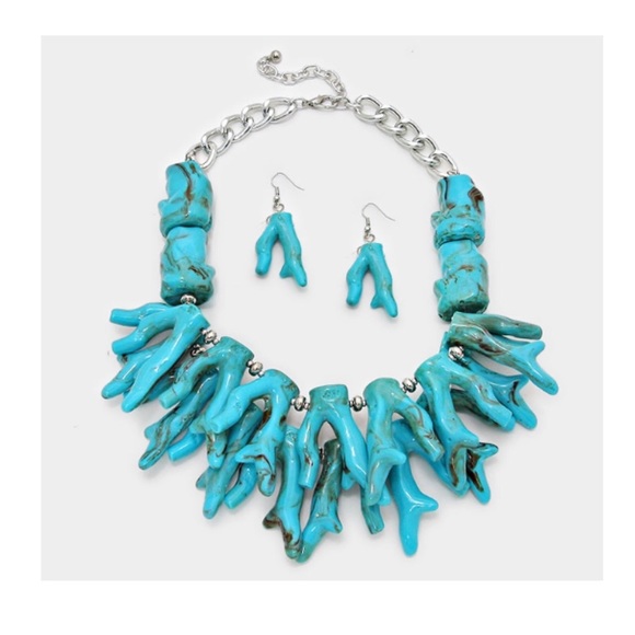 Jewelry - 🆕 Turquoise Coral Reef Statement Necklace Set
