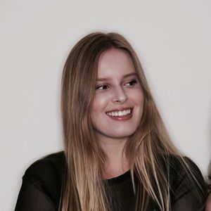 Meet your Posher, Julia