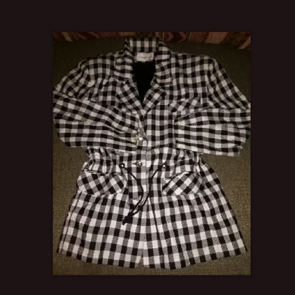 Ladies jacket - Picture 4 of 6