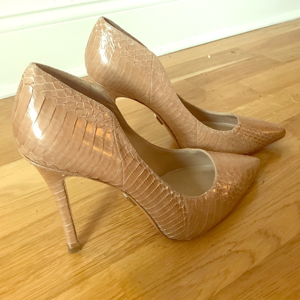 Michael Kors snake printed leather pumps