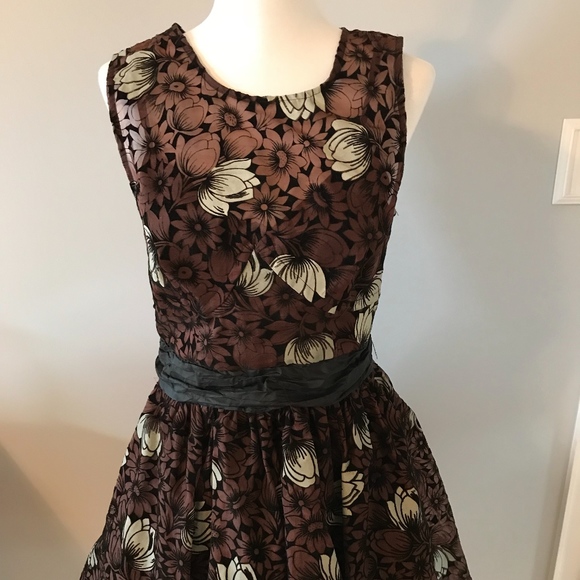 ANTHROPOLOGIE CHRYSANTHEMUM TEA DRESS - Picture 2 of 7