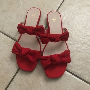 H&M Red Bow Flat Sandals, size 6/37