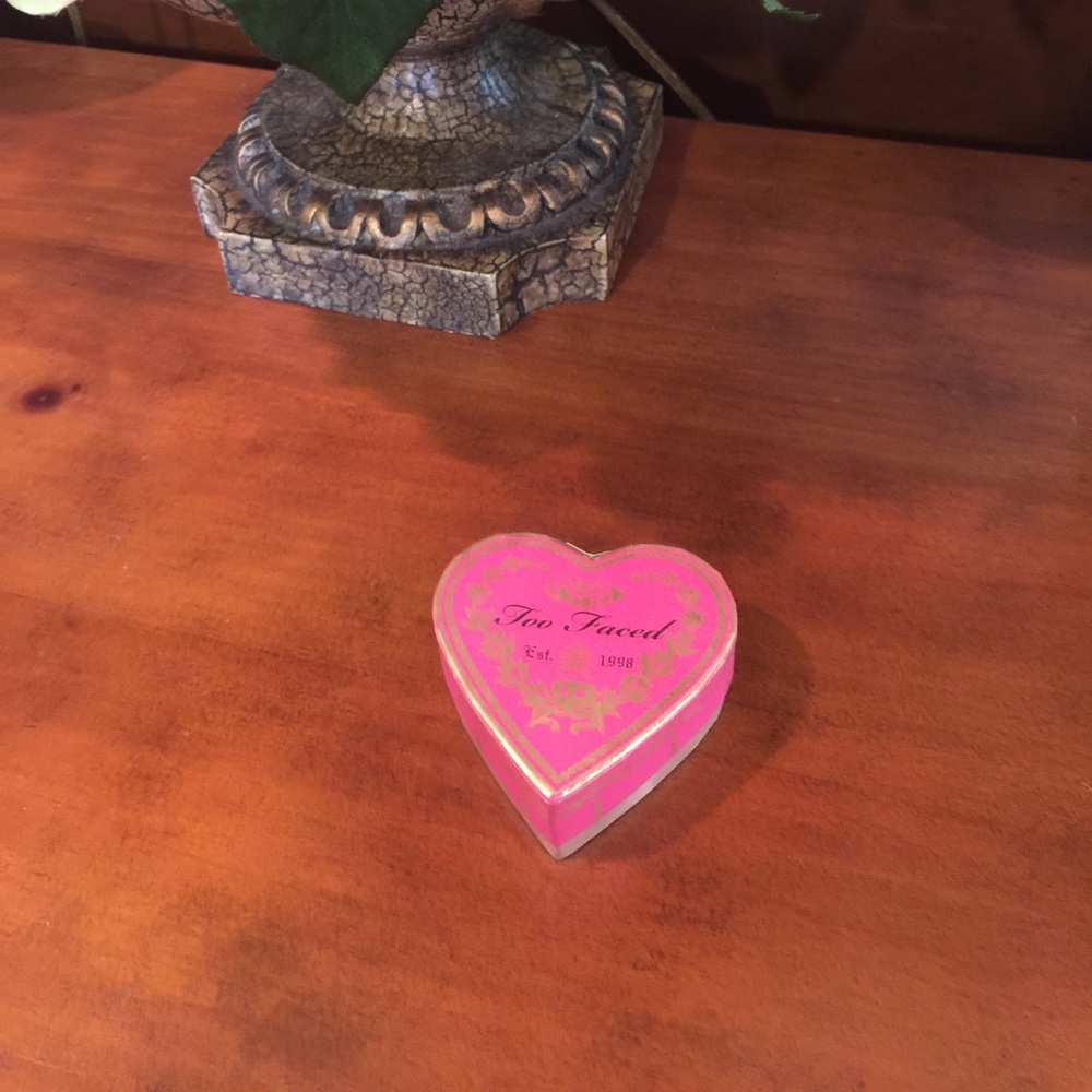 Too Faced Perfect Flush BlushSomething About Berry