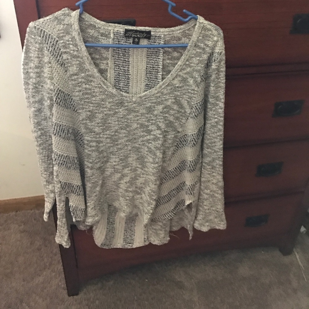 ❄️ 3  for $15Absolutely famous brand shirt.