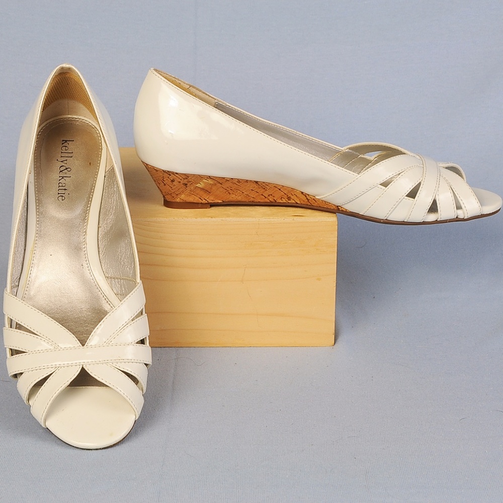 Kelly & Katie white, low wedge, peep toe shoes