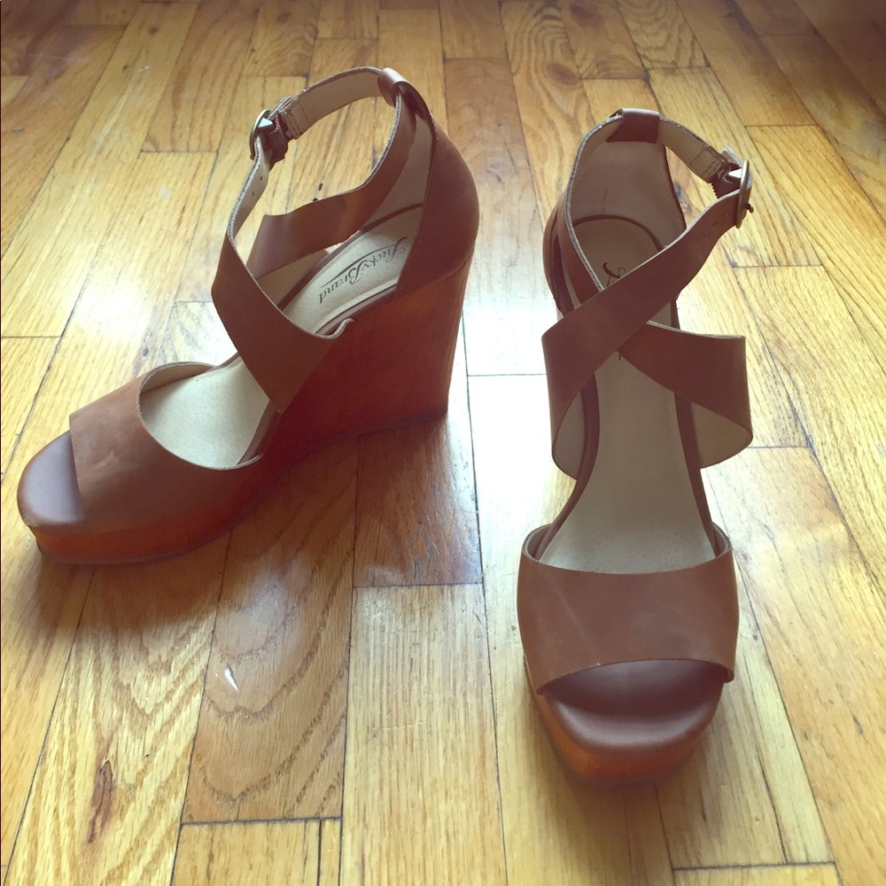 Lucky Brand Cognac Leather Wedges
