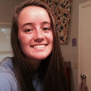 Meet your Posher, Maddie