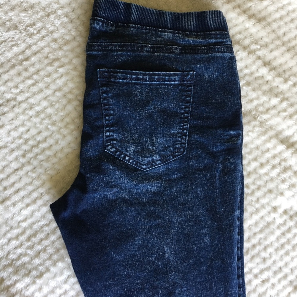 Stretchy jeans