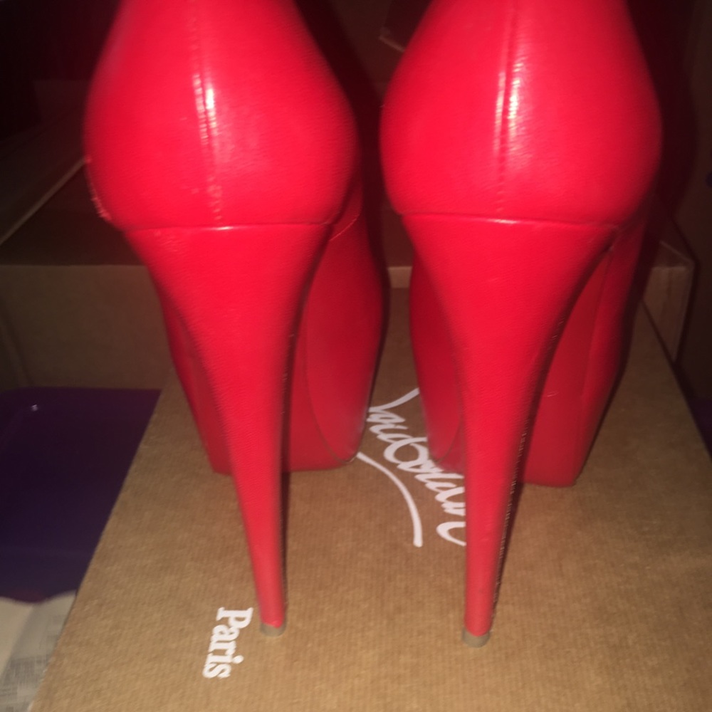 Christian Louboutin daffodile 160 pump