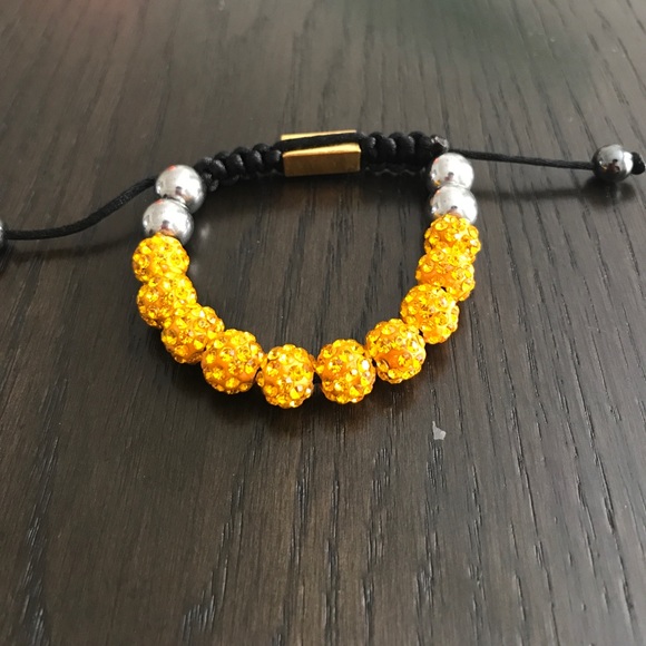 💁🏽♀️ Gold Unisex Shamballa Bracelet - Picture 1 of 4