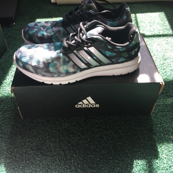 ❗️BRAND NEW ❗️Cloud-V Memory Foam ADIDAS - Picture 2 of 4