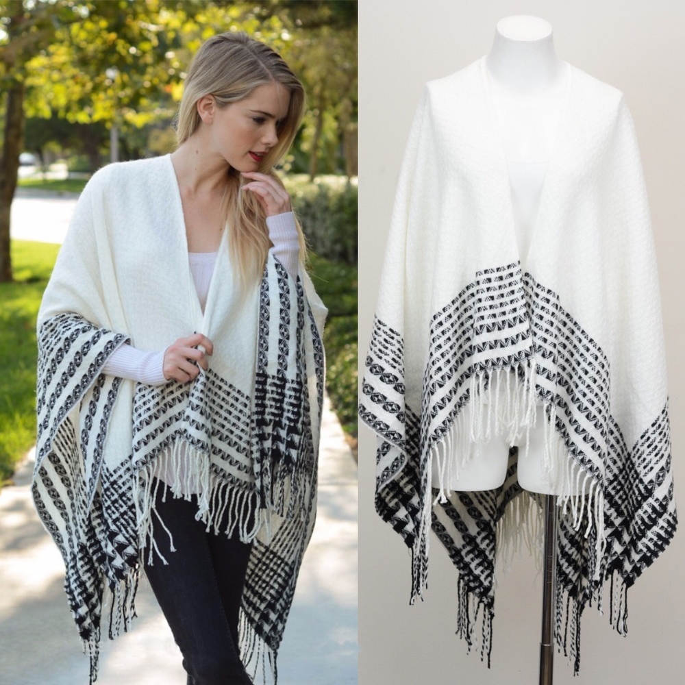 HP Knit Winter White Boho Layering Shawl Poncho - Picture 2 of 5