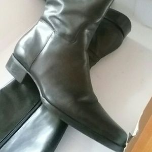 Never worn Black Flat Boots