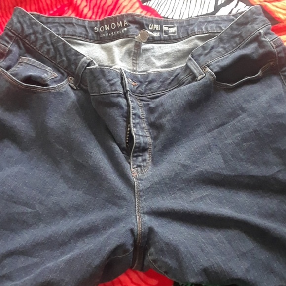 Mid-Rise Capri - Picture 4 of 4