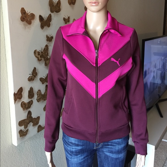 ✨Puma Jacket✨ - Picture 1 of 8