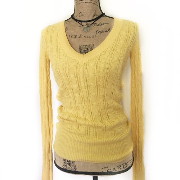 AE Cable Knit Sweater - Picture 2 of 5