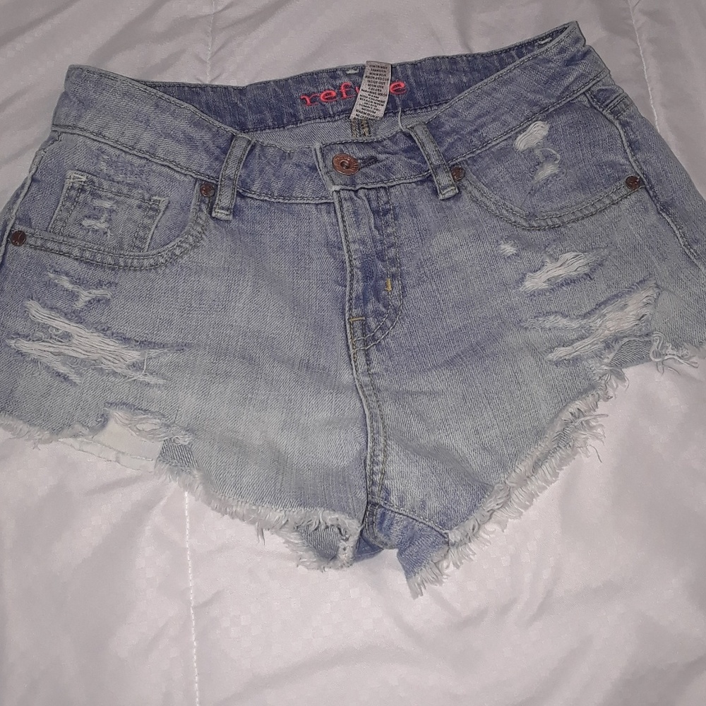 New booty shorts ripped design
