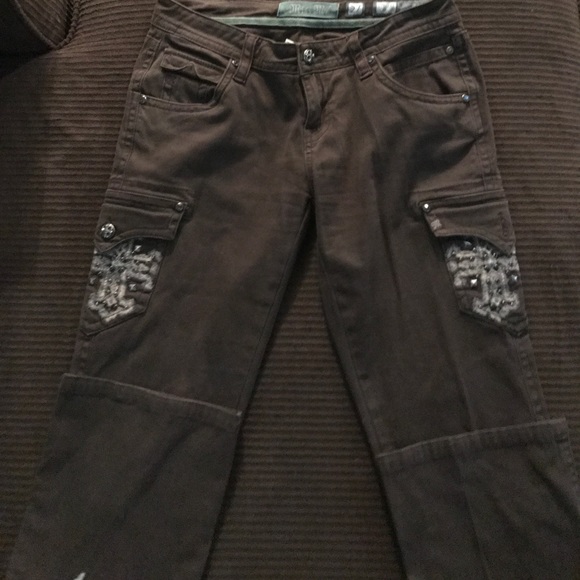 NWOT--MISS ME GORGEOUS CARGOS - Picture 3 of 7