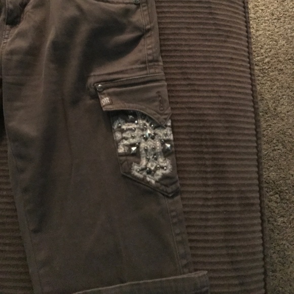 NWOT--MISS ME GORGEOUS CARGOS - Picture 5 of 7