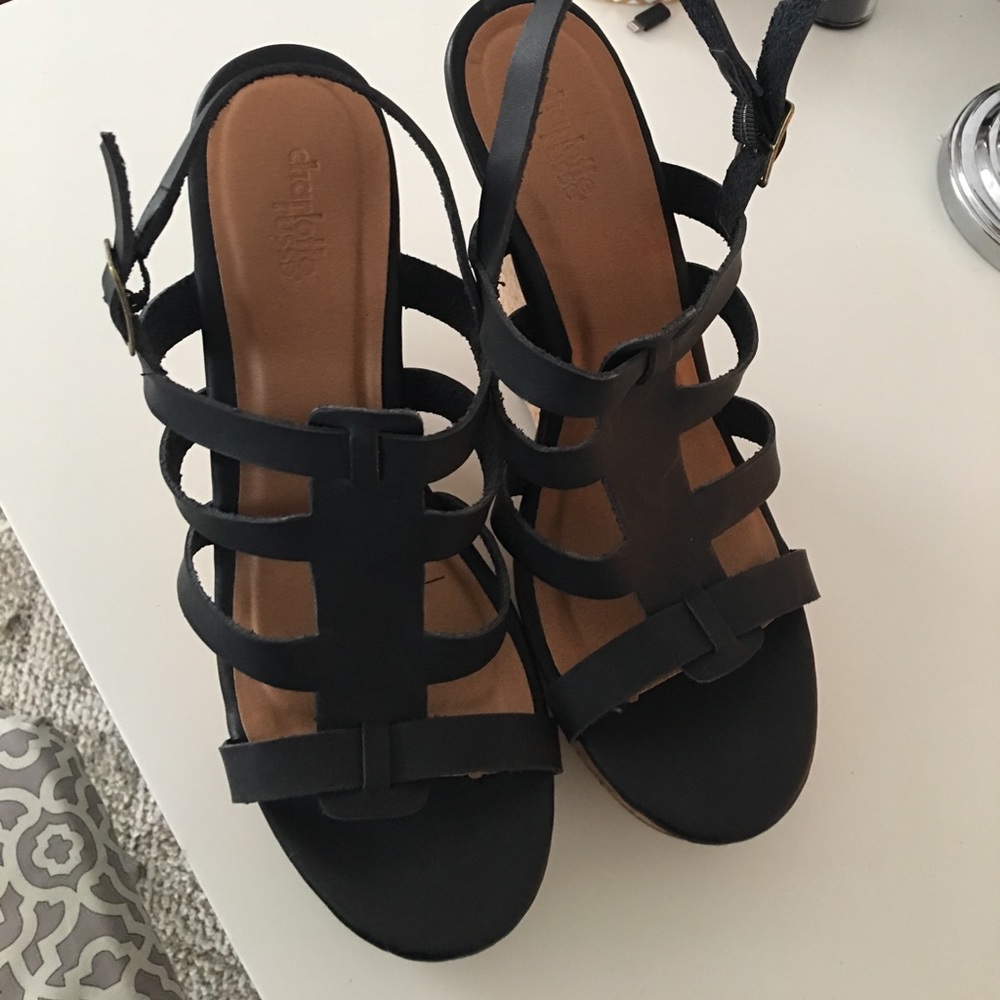 Wedges size 10 NWT