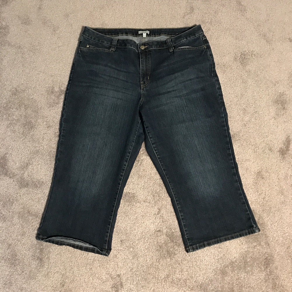 Denim stretch capris 👖