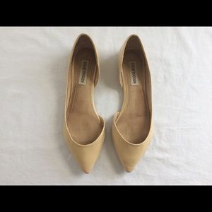 Steve Madden Patent Nude Flats 8.5