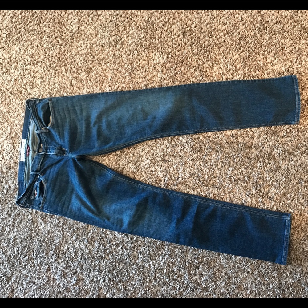 EUC Hollister So-Cal stretch jeans