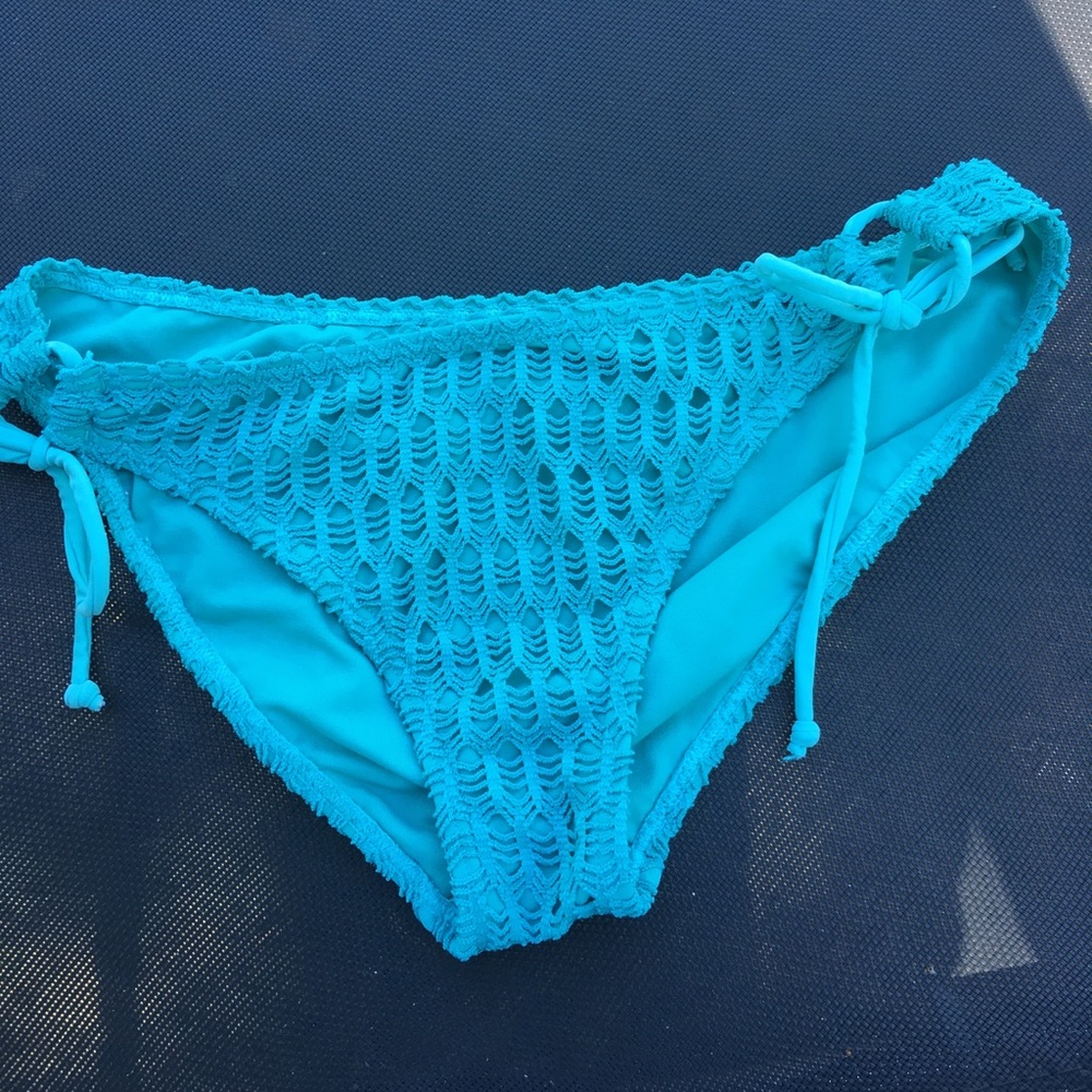 ❗️Roxy Bikini❕ - Picture 3 of 3