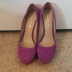 Purple pumps