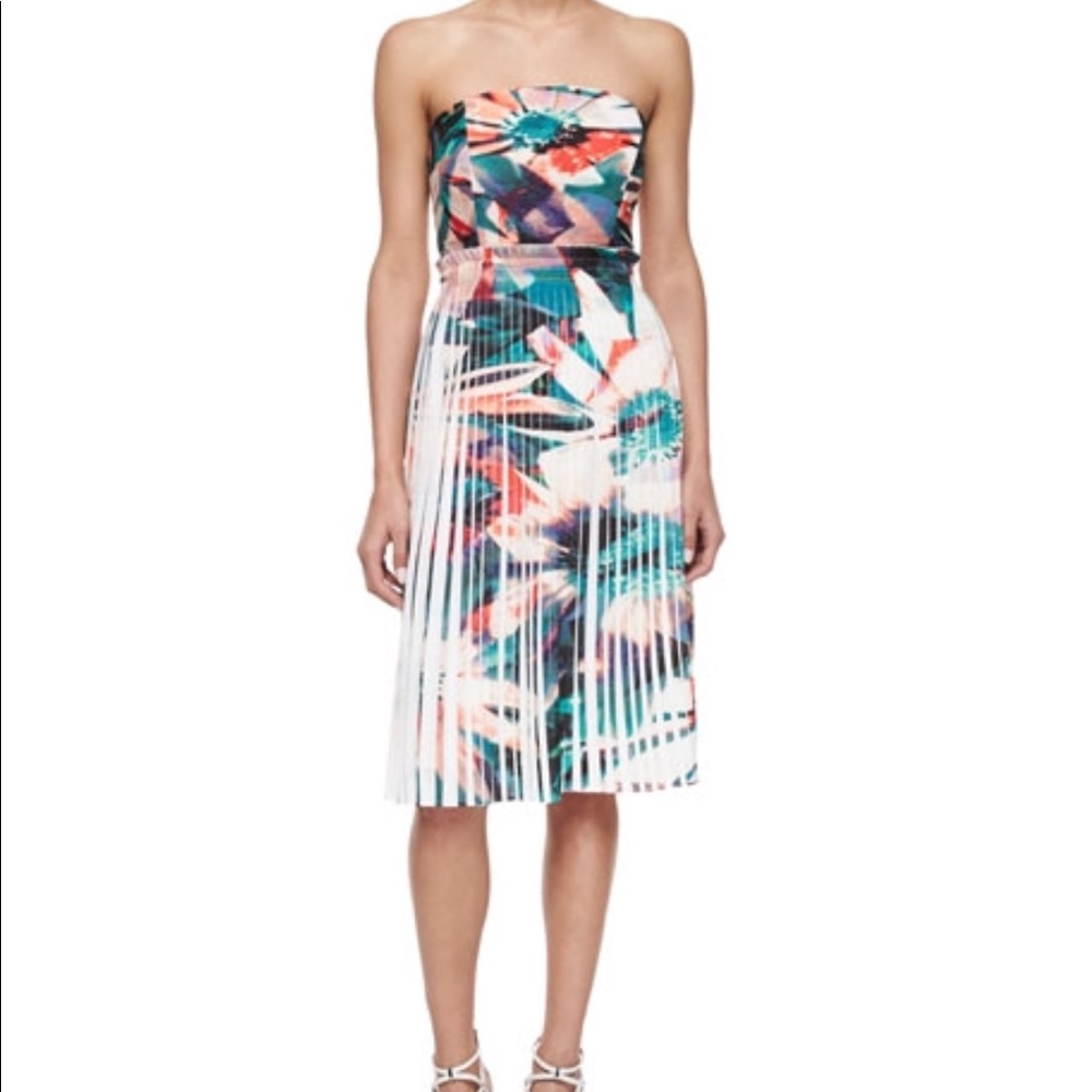 Nicole Miller Artelier - Tropica Flora Dress