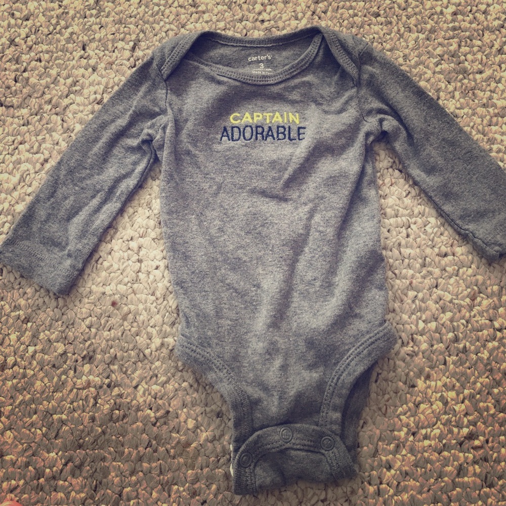 ❤️ 4 FOR $10 Boys: Carter's onesie